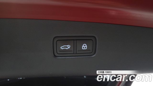 Genesis GV70 2021 — photo 37