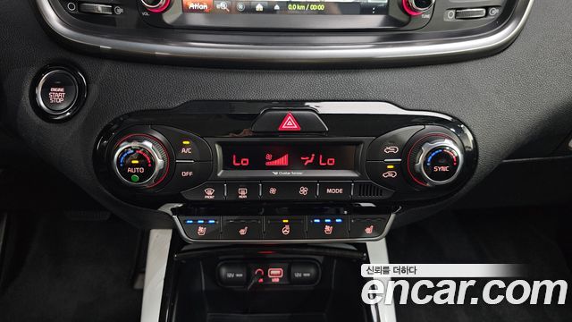 Kia Sorento 2015 — photo 22
