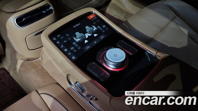 Genesis G90 2023 — photo 24