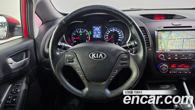 Kia K3 2013 — photo 13