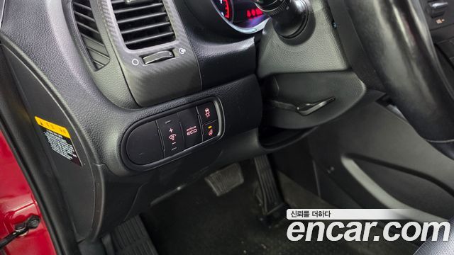Kia K3 2013 — photo 18