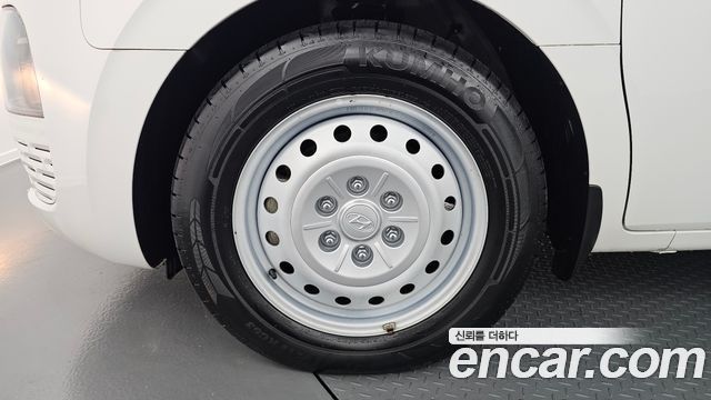 Hyundai Staria 2022 — photo 5