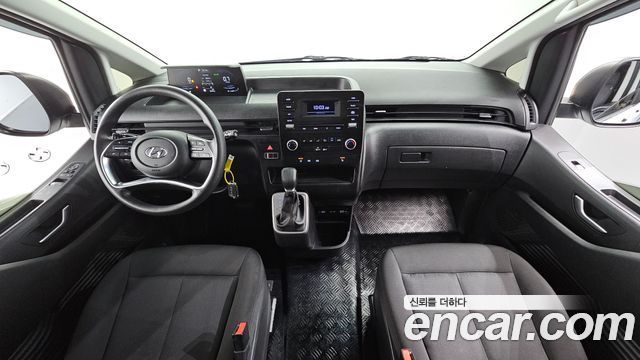 Hyundai Staria 2022 — photo 10