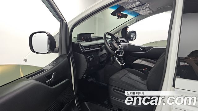 Hyundai Staria 2022 — photo 13
