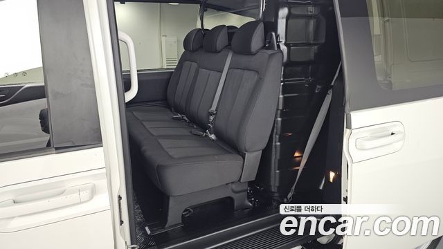Hyundai Staria 2022 — photo 17
