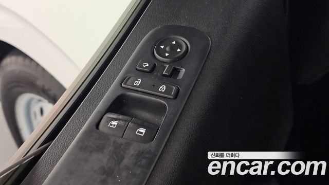 Hyundai Staria 2022 — photo 24
