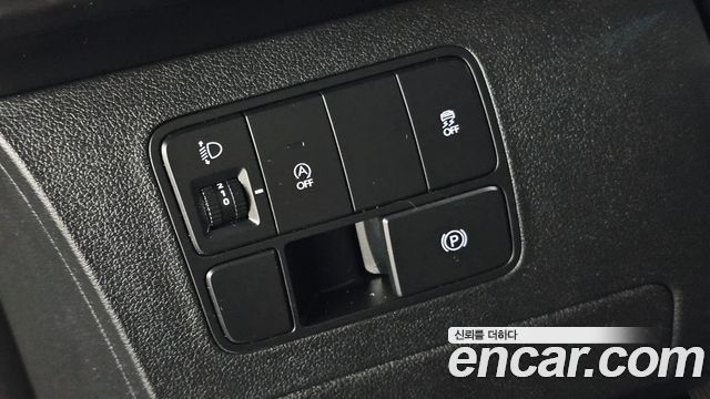 Hyundai Staria 2022 — photo 26