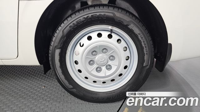 Hyundai Staria 2022 — photo 7