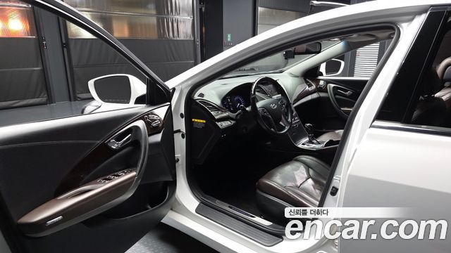 Hyundai Grandeur 2016 — photo 10