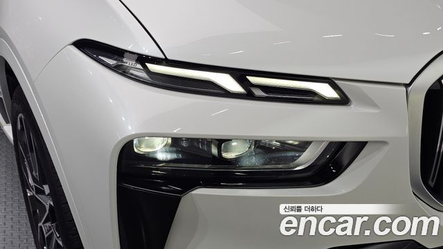 BMW X7 2025 — photo 8