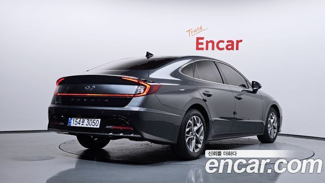 Hyundai Sonata 2022 — photo 2