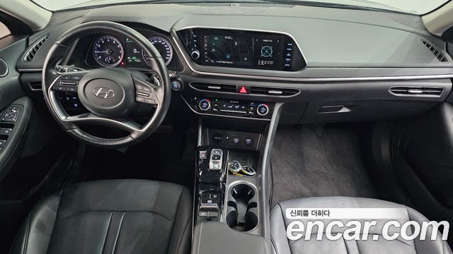 Hyundai Sonata 2022 — photo 10