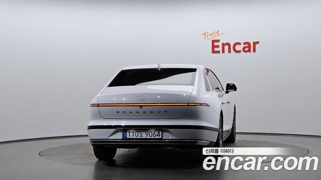 Hyundai Grandeur 2023 — photo 4