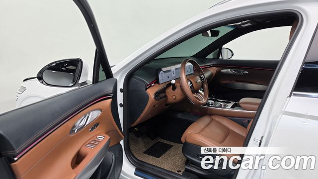 Genesis GV70 2025 — photo 13