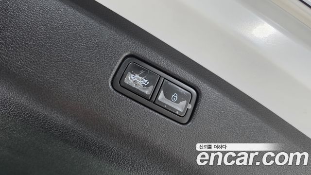 Genesis GV70 2025 — photo 23