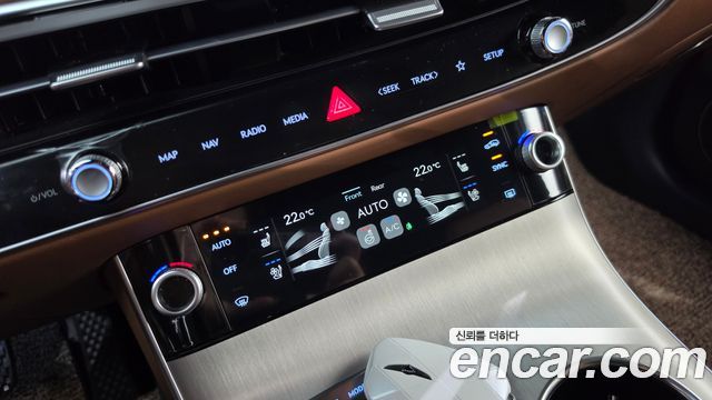 Genesis GV70 2025 — photo 30