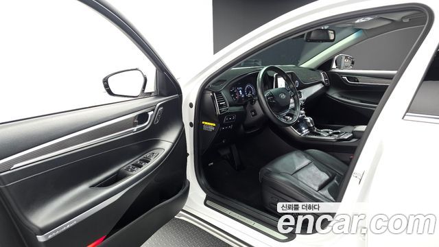 Hyundai Grandeur 2017 — photo 10