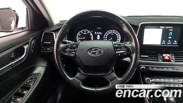 Hyundai Grandeur 2017 — photo 13