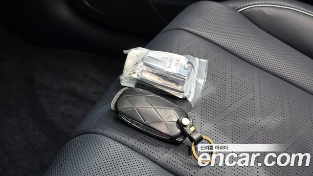 Genesis GV80 2025 — photo 34
