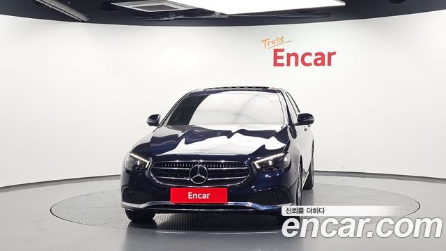 Mercedes-Benz E-Class 2021 — photo 3