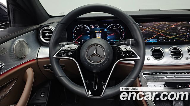 Mercedes-Benz E-Class 2021 — photo 19