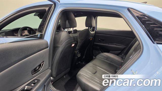 Hyundai AVANTE 2025 — photo 17