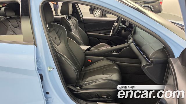 Hyundai AVANTE 2025 — photo 16