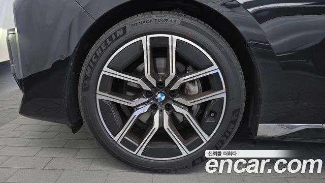 BMW 7-Series 2024 — photo 5