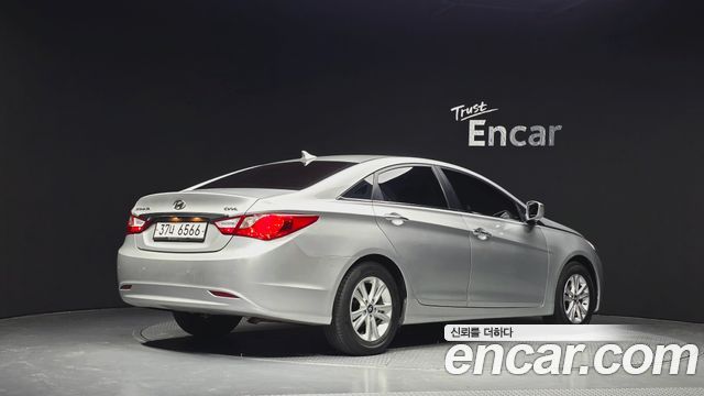 Hyundai Sonata 2012 — photo 2