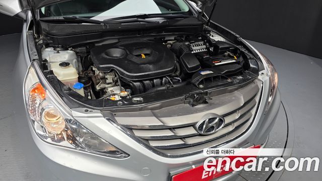 Hyundai Sonata 2012 — photo 6