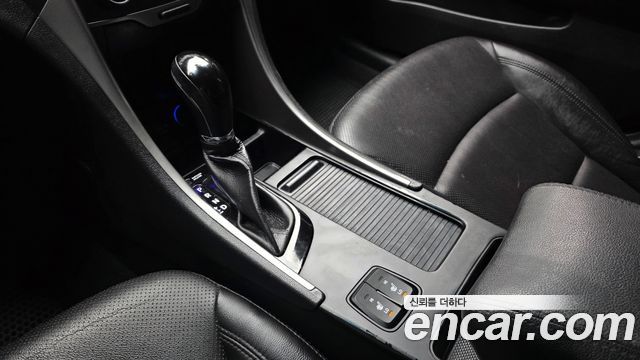 Hyundai Sonata 2012 — photo 12