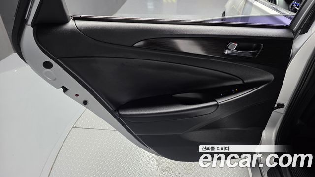 Hyundai Sonata 2012 — photo 15