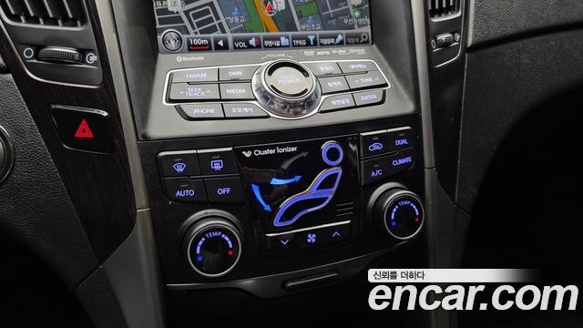 Hyundai Sonata 2012 — photo 30