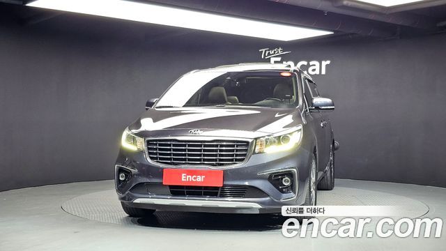 Kia Canival 2019 — photo 3