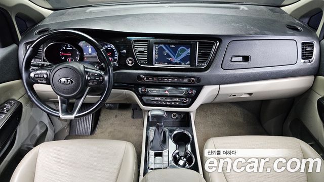 Kia Canival 2019 — photo 10
