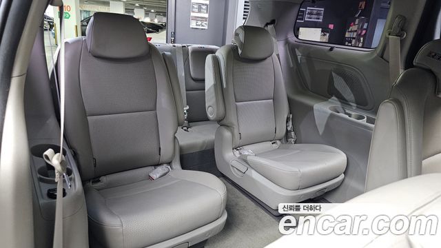 Kia Canival 2019 — photo 18
