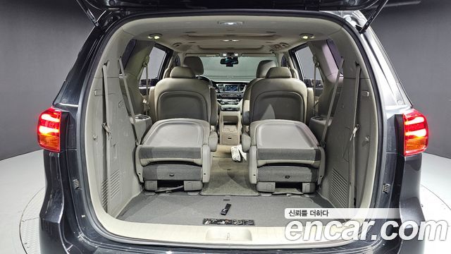 Kia Canival 2019 — photo 26