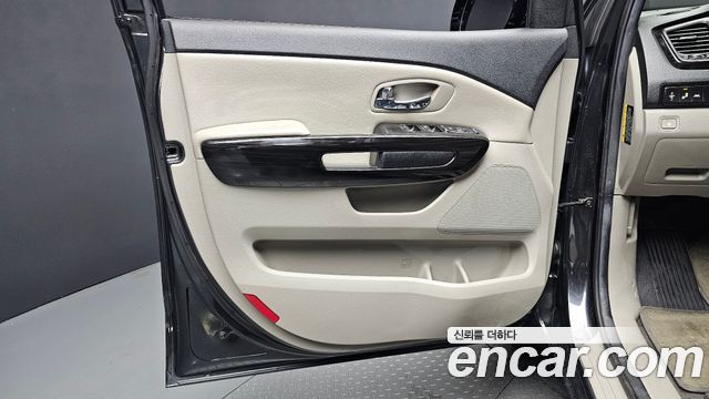 Kia Canival 2019 — photo 14