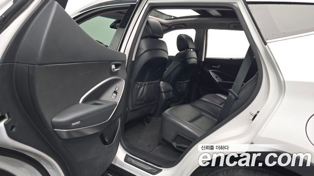 Hyundai Santafe 2016 — photo 17