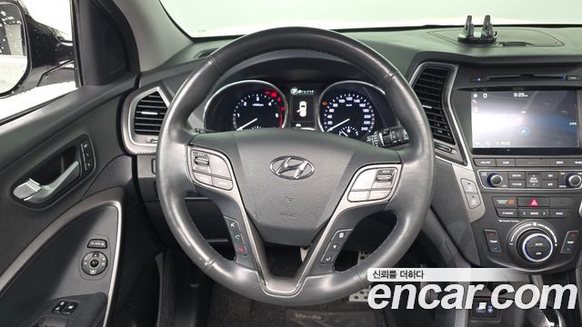 Hyundai Santafe 2016 — photo 19