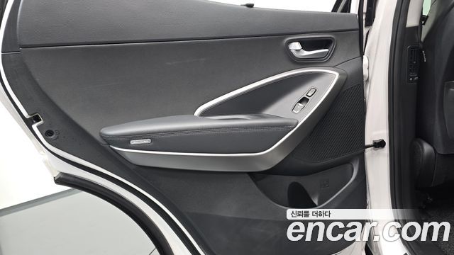 Hyundai Santafe 2016 — photo 15