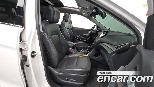 Hyundai Santafe 2016 — photo 16