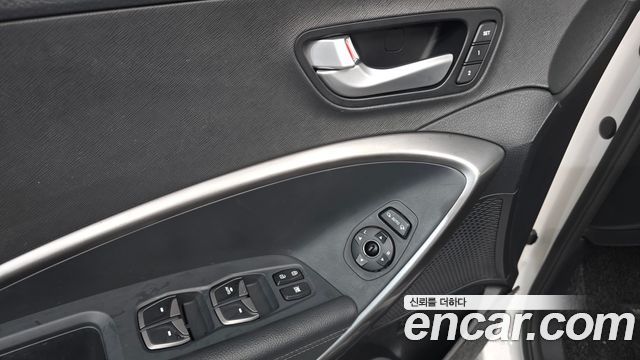 Hyundai Santafe 2016 — photo 27