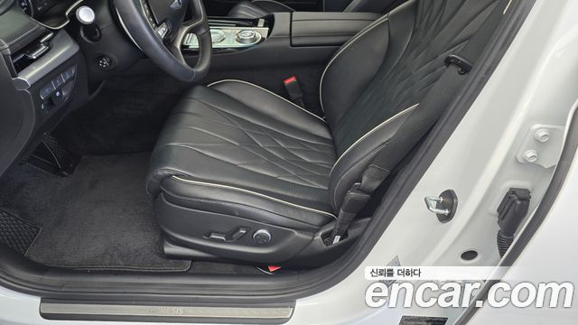 Genesis G80 2022 — photo 23