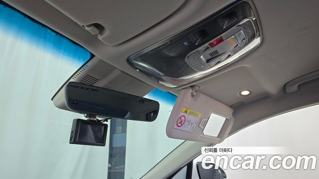 Genesis G80 2022 — photo 24
