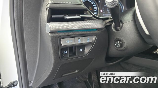 Genesis G80 2022 — photo 25
