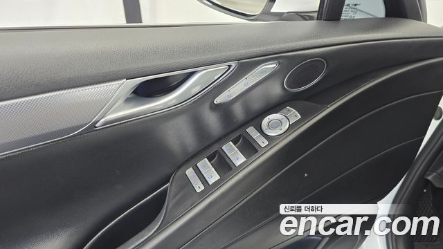 Genesis G80 2022 — photo 27