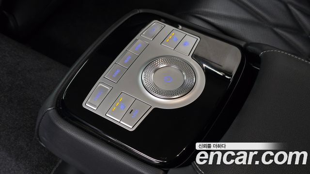 Genesis G80 2022 — photo 32