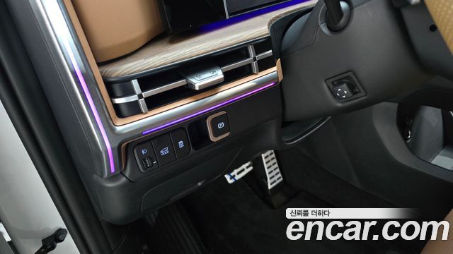 Hyundai Santafe 2025 — photo 18
