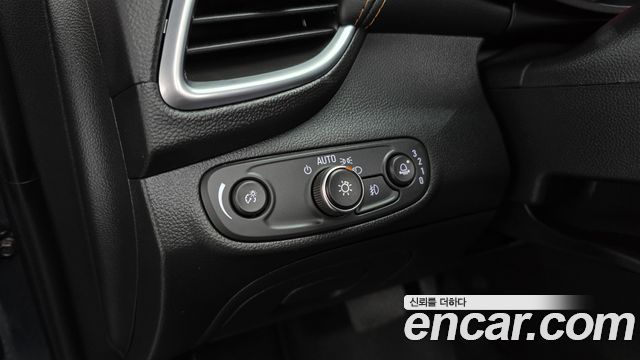 Chevrolet Korea Trax 2021 — photo 27